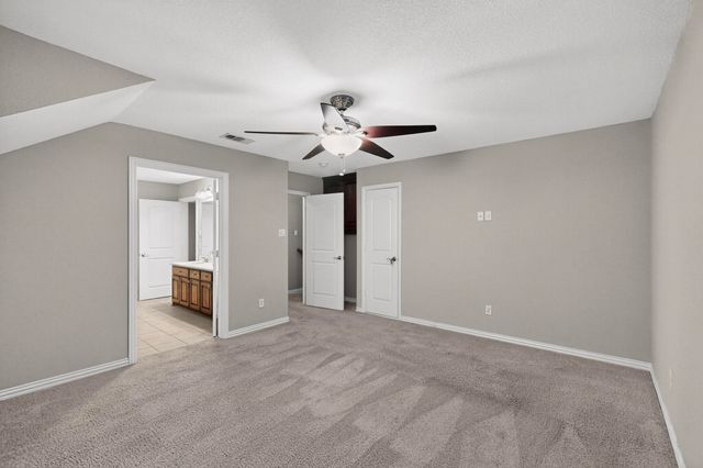 201 Hartley Lane, Red Oak, TX 75154