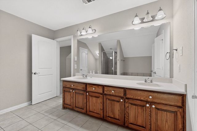 201 Hartley Lane, Red Oak, TX 75154