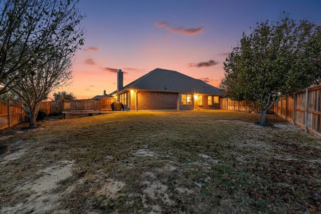 201 Hartley Lane, Red Oak, TX 75154