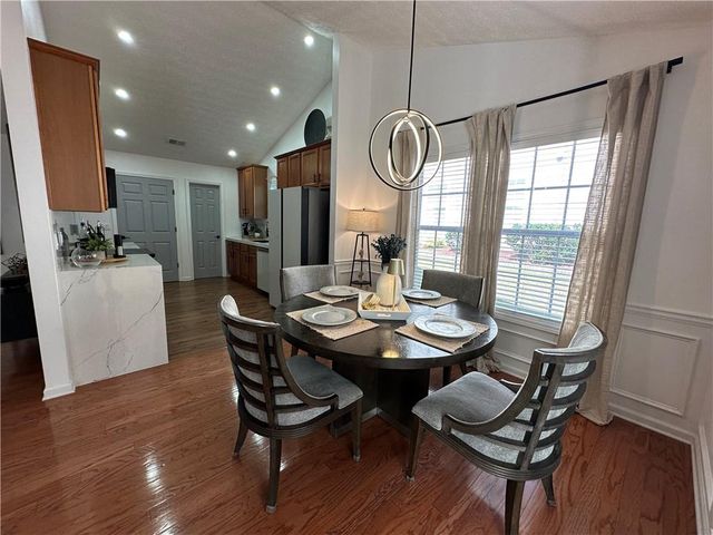 954 Village View Circle, Loganville, GA 30052