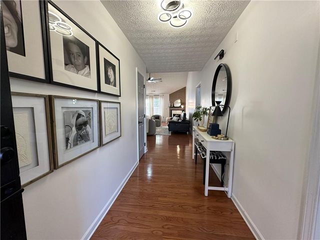 954 Village View Circle, Loganville, GA 30052