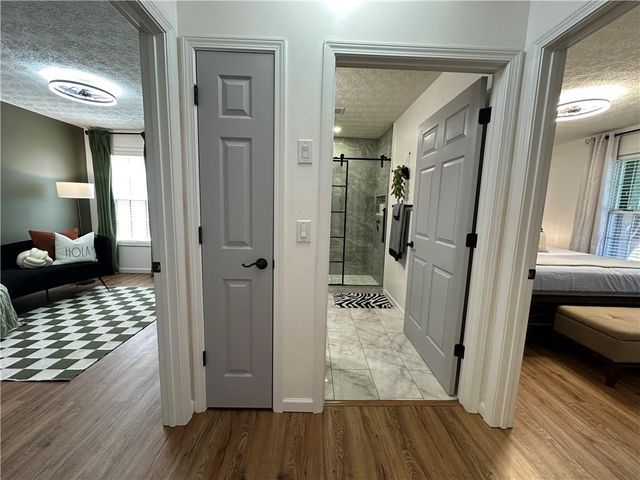 954 Village View Circle, Loganville, GA 30052