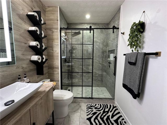 954 Village View Circle, Loganville, GA 30052