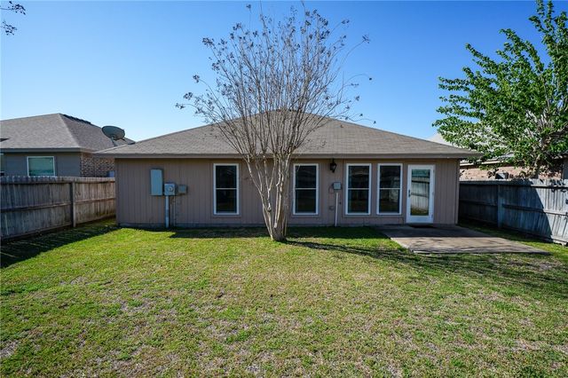 2293 Tallow Dr, Portland, TX 78374