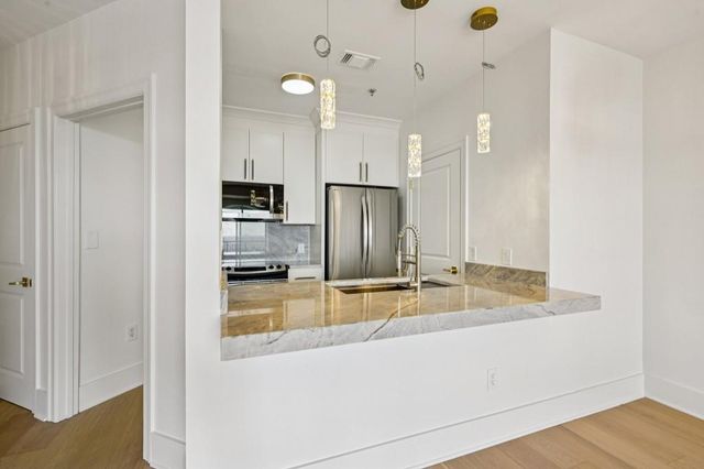 325 E Paces Ferry Road NE 1607, Atlanta, GA 30305