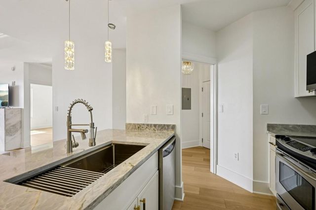 325 E Paces Ferry Road NE 1607, Atlanta, GA 30305