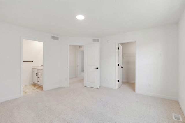 1205 Deerpath Drive NE, Hanover, MN 55341