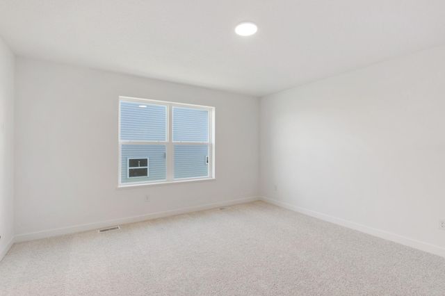 1205 Deerpath Drive NE, Hanover, MN 55341