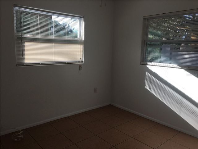 815 MARGO STREET, Tarpon Springs, FL 34689