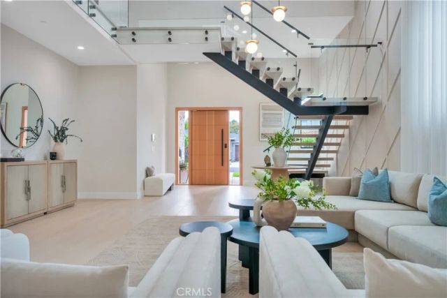 1823 8th Street, Manhattan Beach, CA 90266
