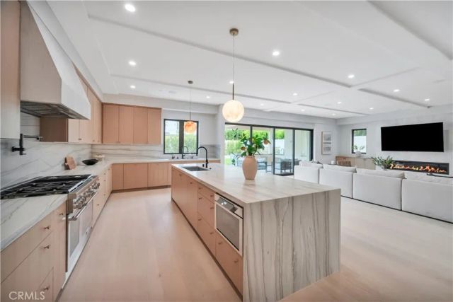 1823 8th Street, Manhattan Beach, CA 90266
