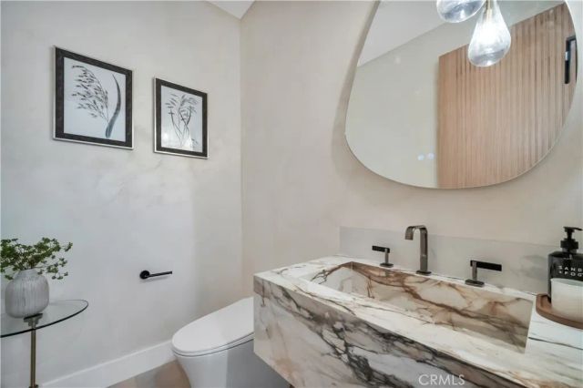 1823 8th Street, Manhattan Beach, CA 90266