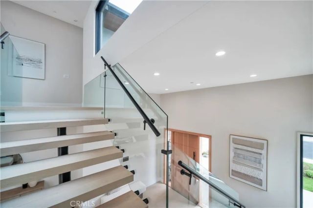 1823 8th Street, Manhattan Beach, CA 90266