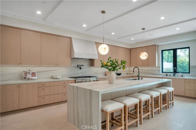 1823 8th Street, Manhattan Beach, CA 90266