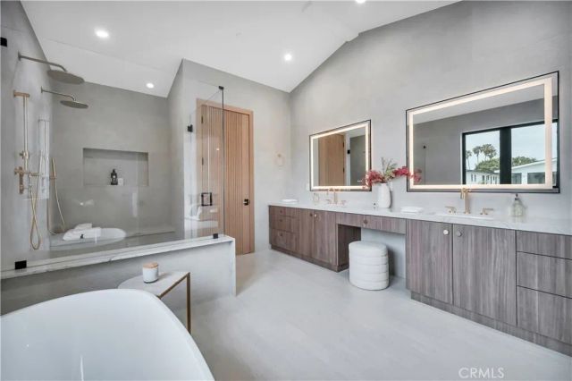 1823 8th Street, Manhattan Beach, CA 90266