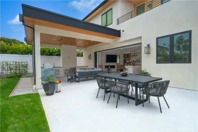 1823 8th Street, Manhattan Beach, CA 90266