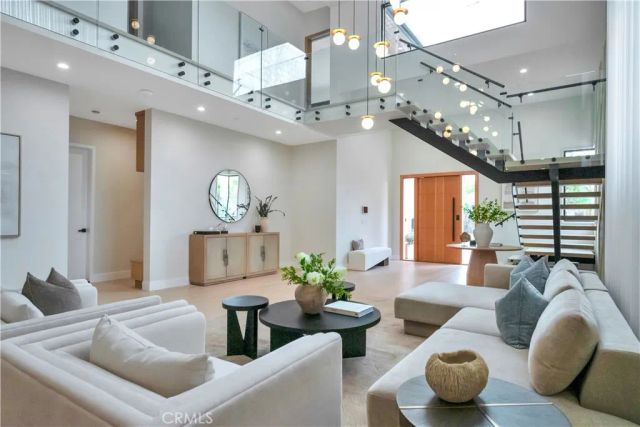 1823 8th Street, Manhattan Beach, CA 90266