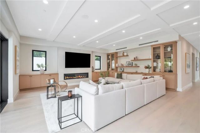 1823 8th Street, Manhattan Beach, CA 90266