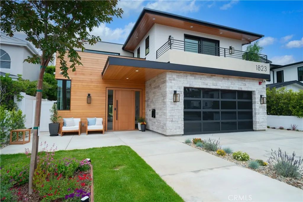 1823 8th Street, Manhattan Beach, CA 90266