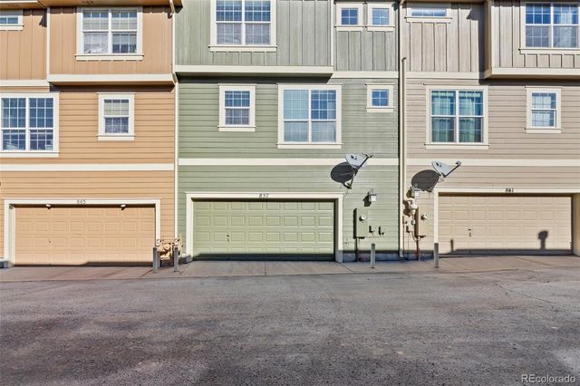 857 Rock Mesa Point, Castle Rock, CO 80108