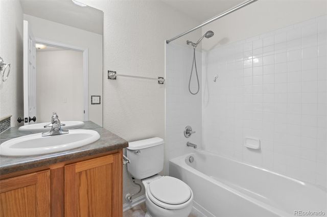 857 Rock Mesa Point, Castle Rock, CO 80108