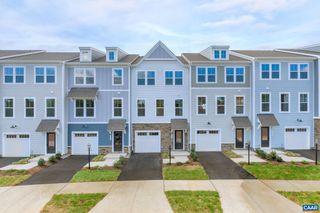 4999 DUNNAGAN DR, Crozet, VA 22932
