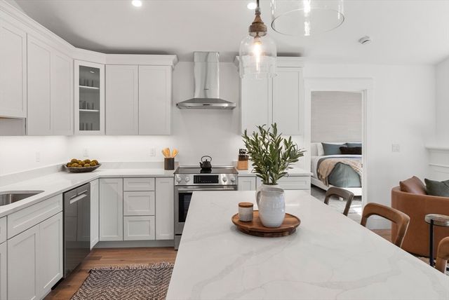 46 Sandwich Road 5, Plymouth, MA 02360