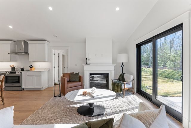 46 Sandwich Road 5, Plymouth, MA 02360