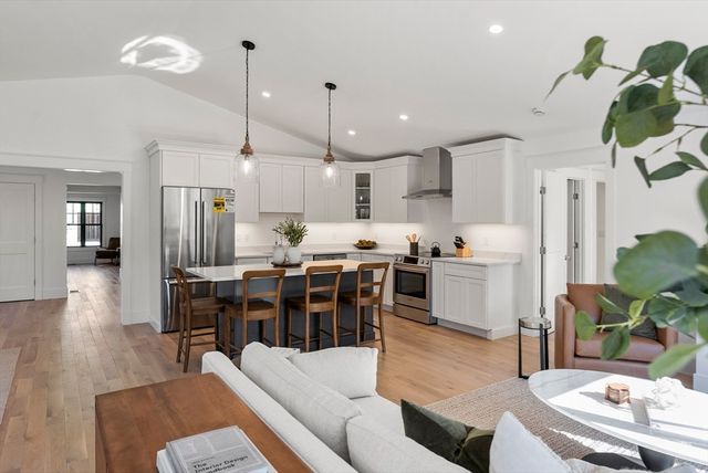 46 Sandwich Road 5, Plymouth, MA 02360