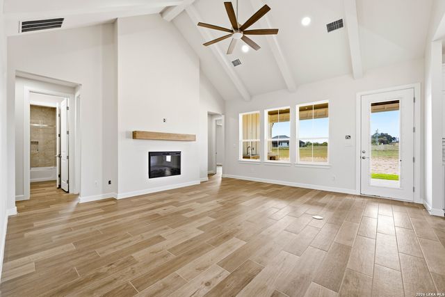 314 Firewheel Loop, Floresville, TX 78114