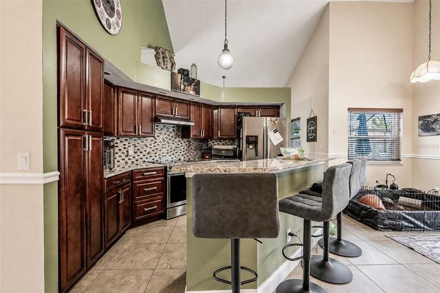 837 VERMONT WOODS LANE, Orlando, FL 32824