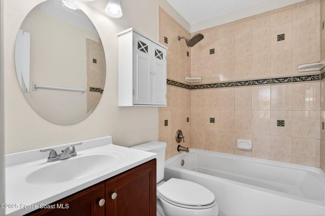 1000 Starfire Street SE, Palm Bay, FL 32909