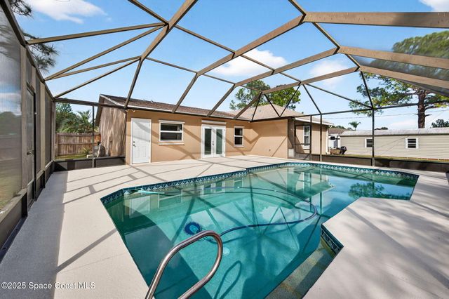 1000 Starfire Street SE, Palm Bay, FL 32909