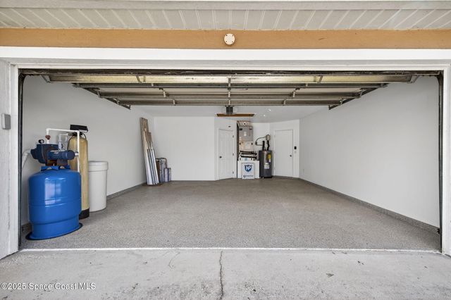 1000 Starfire Street SE, Palm Bay, FL 32909