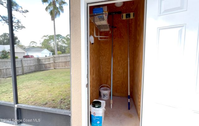 1000 Starfire Street SE, Palm Bay, FL 32909