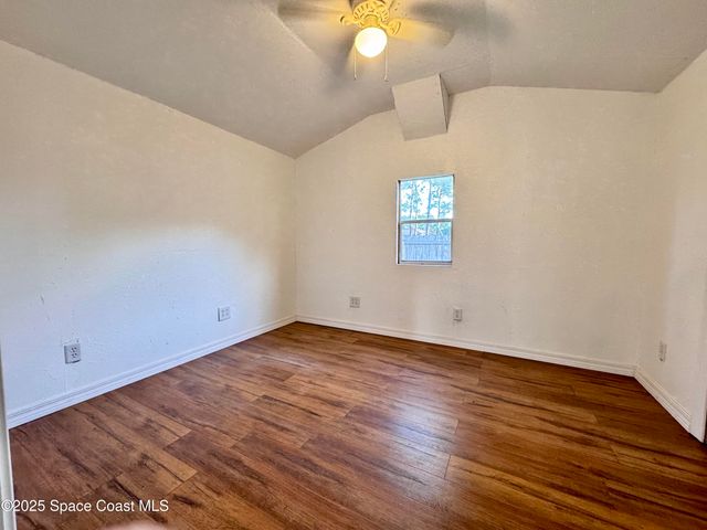 1000 Starfire Street SE, Palm Bay, FL 32909