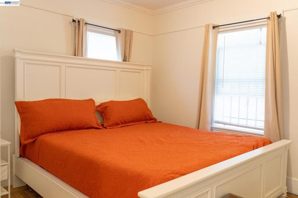 Image 12 of property listing at 2921 Havenscourt Blvd, Oakland, CA 94605