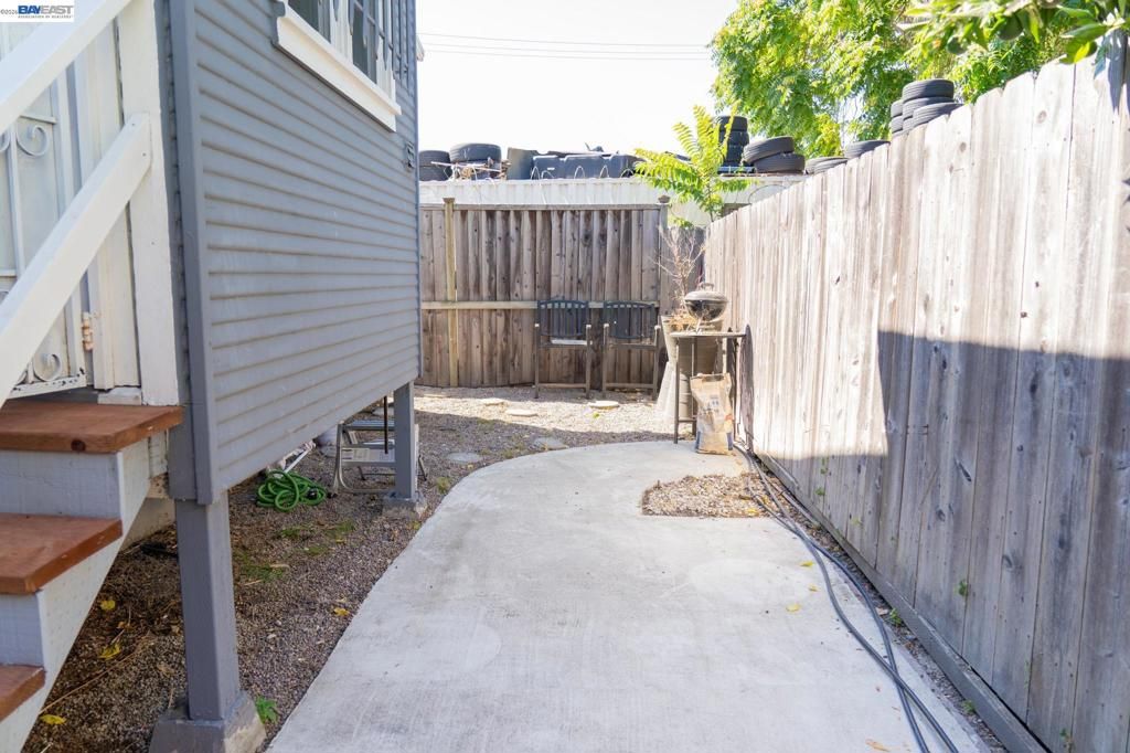 Image 21 of property listing at 2921 Havenscourt Blvd, Oakland, CA 94605