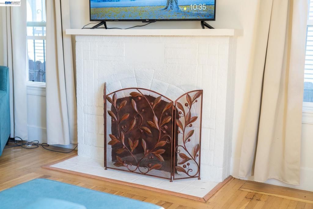 Image 7 of property listing at 2921 Havenscourt Blvd, Oakland, CA 94605