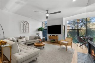 3880 Fredonia Drive D, Los Angeles, CA 90068