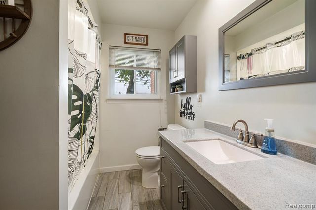 13961 Lyons Street, Livonia, MI 48154