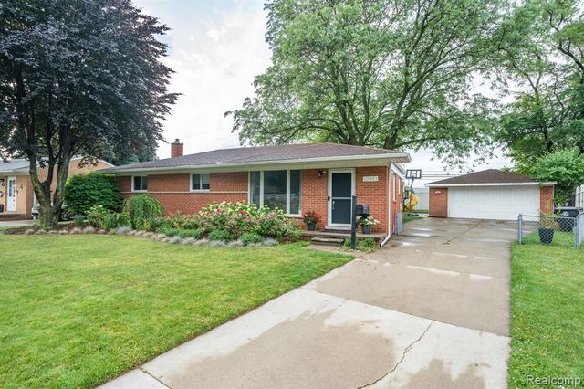 13961 Lyons Street, Livonia, MI 48154