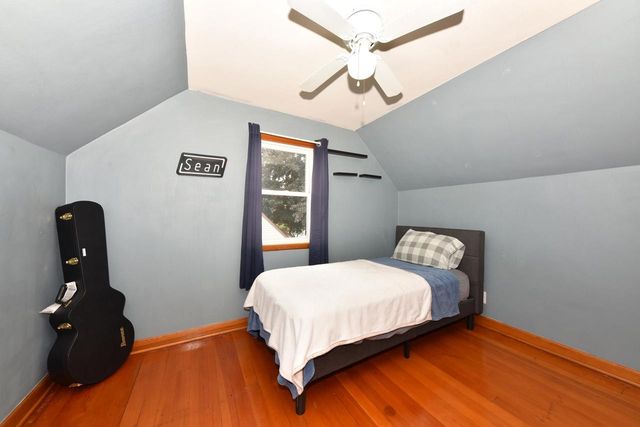 W63N375 Hillcrest AVENUE, Cedarburg, WI 53012