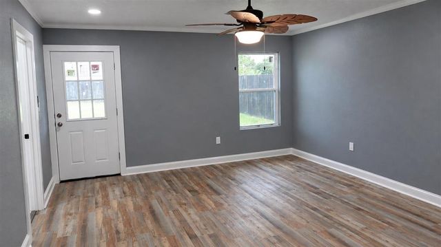2114 N Simmons Street, Lake Charles, LA 70601