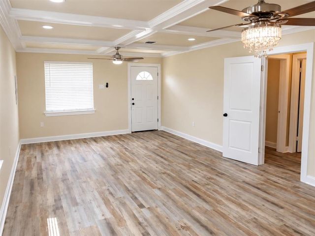 2114 N Simmons Street, Lake Charles, LA 70601