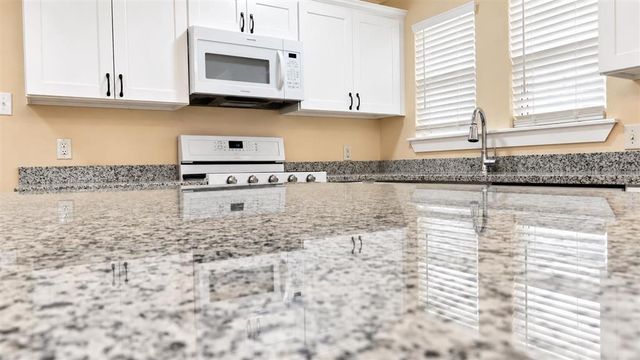 2114 N Simmons Street, Lake Charles, LA 70601