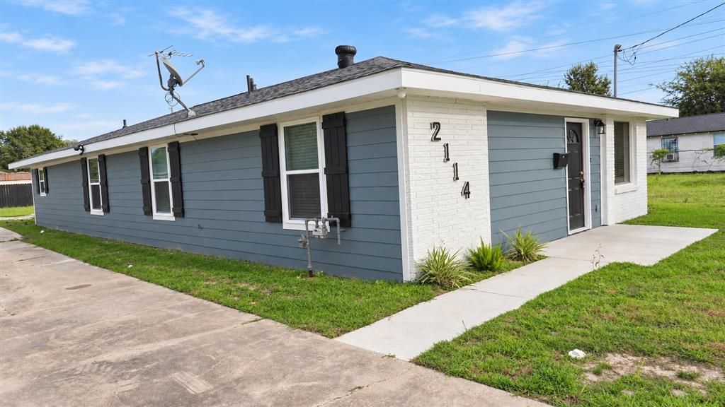 2114 N Simmons Street, Lake Charles, LA 70601