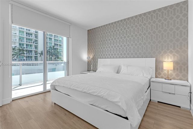 1300 Brickell Bay Dr 903, Miami, FL 33131