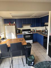 15601 N 27 Street 28, Phoenix, AZ 85032