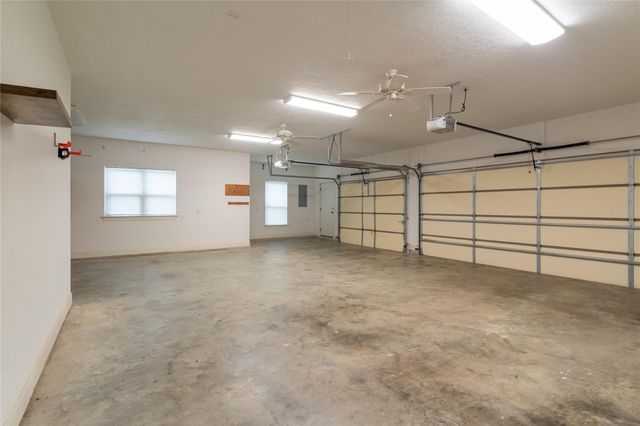 448 Eastgate Park, Livingston, TX 77351